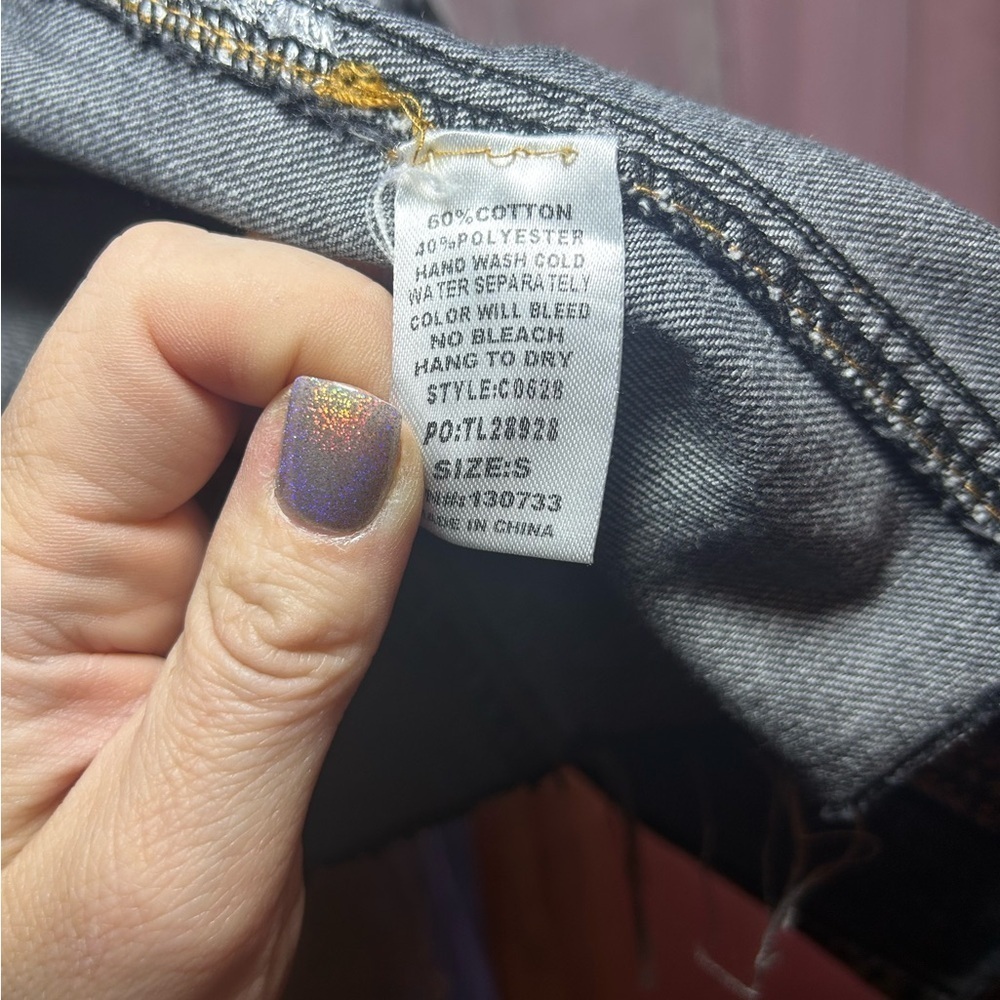 Umgee destructed Jean jacket, small, new! - Picture 6 of 8
